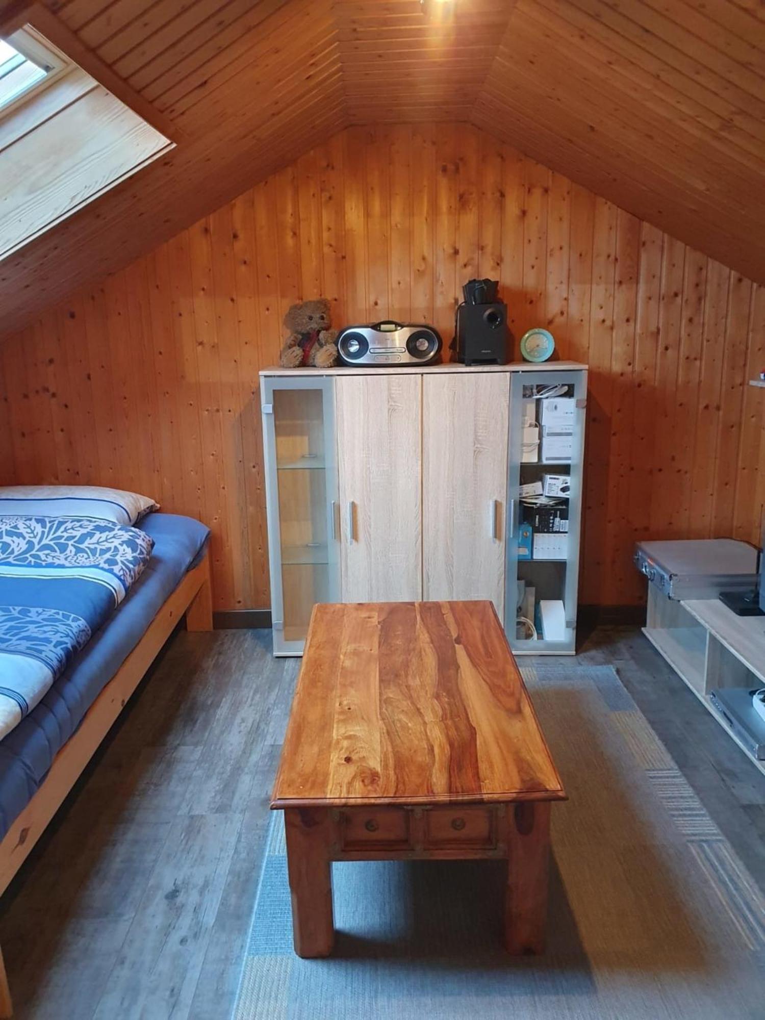 Vila Kimbas Huus Berumbur Exteriér fotografie